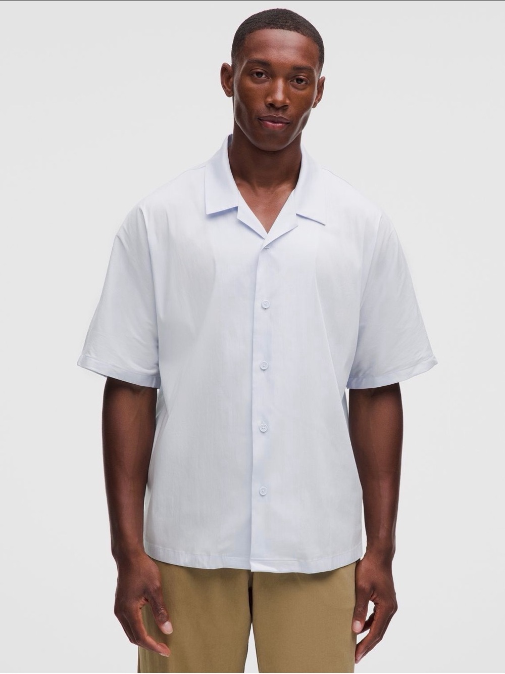 Lululemon Men’s “Airing Easy” Camp Collar Shirt (M)